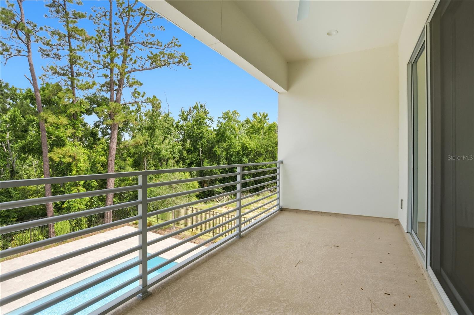 REUNION - Residential