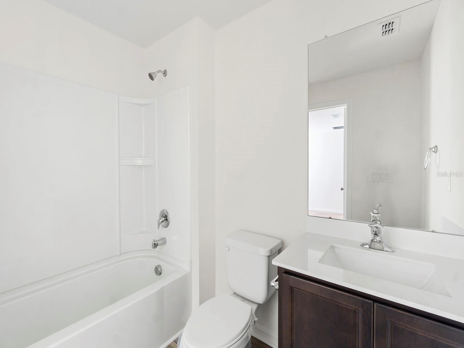 HAMLETS/TAVARES - Residential
