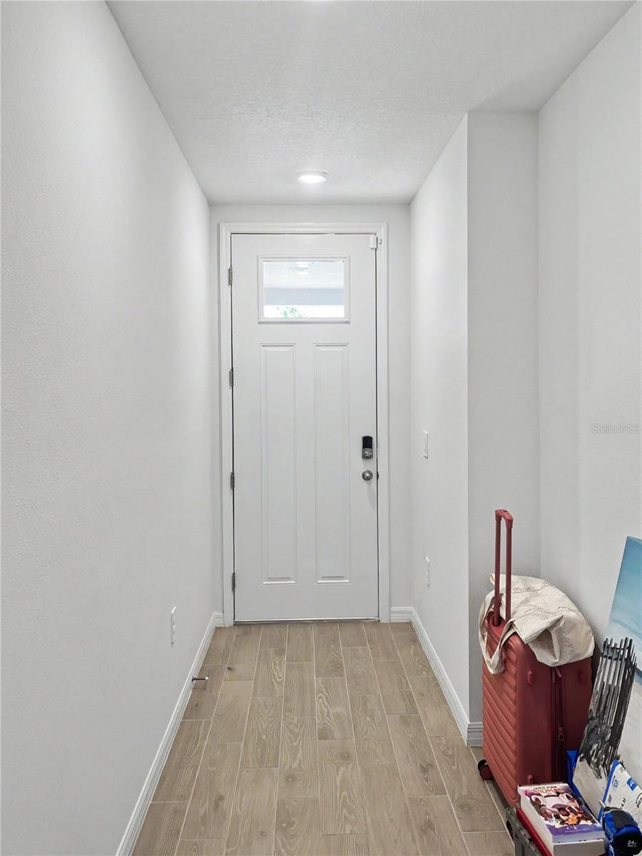 MAGNOLIA BAY - Residential Lease