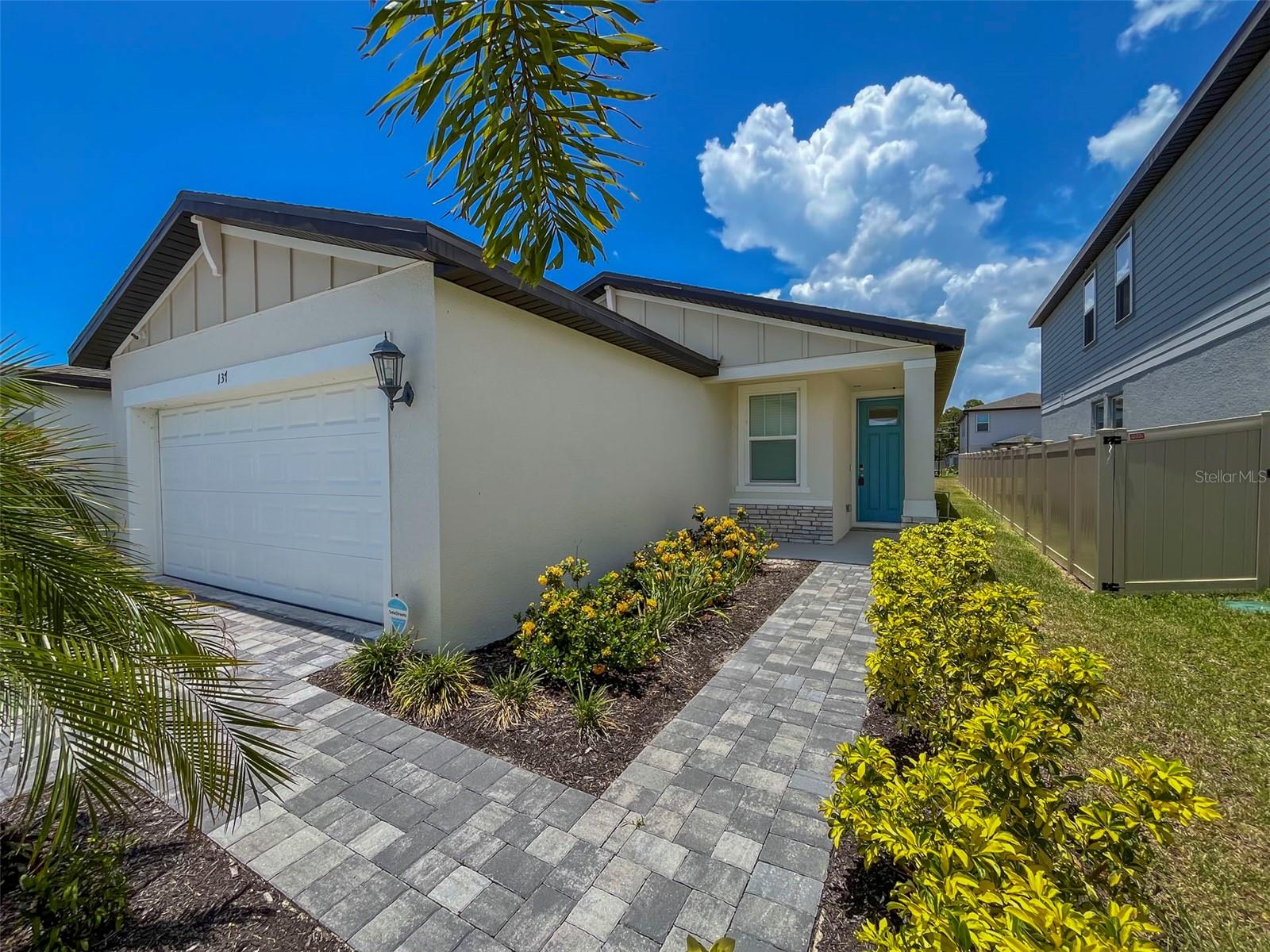MAGNOLIA BAY - Residential Lease