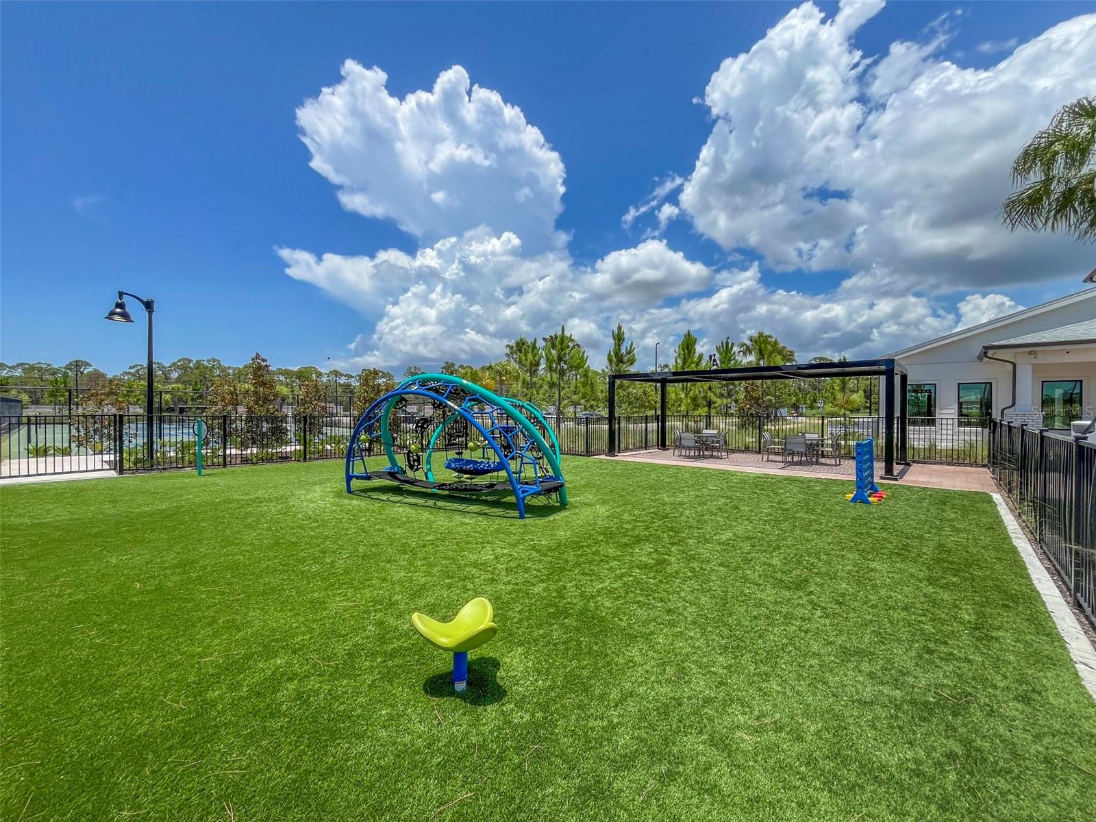 MAGNOLIA BAY - Residential Lease
