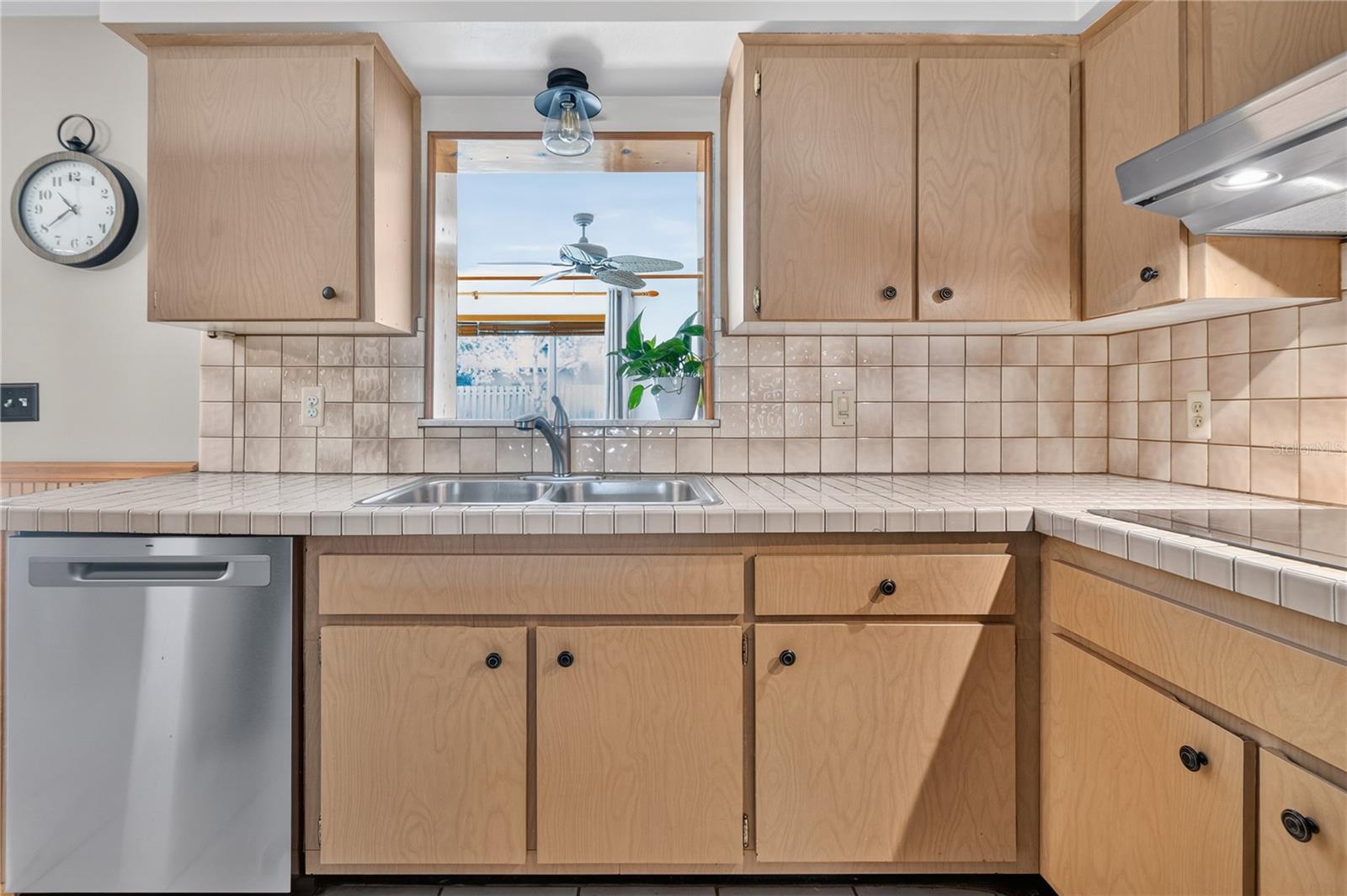 WOODMONT PARK ESTATES 1ST ADD - Residential