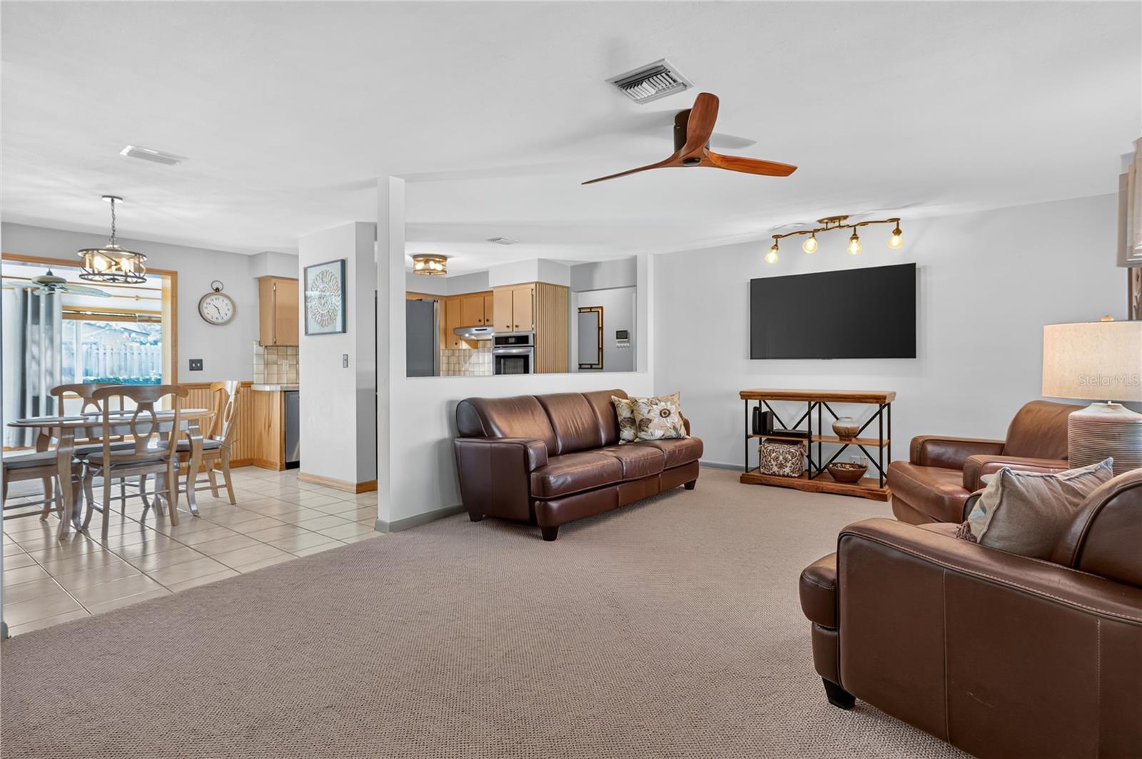 WOODMONT PARK ESTATES 1ST ADD - Residential