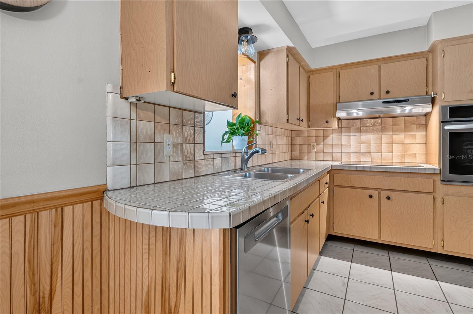 WOODMONT PARK ESTATES 1ST ADD - Residential
