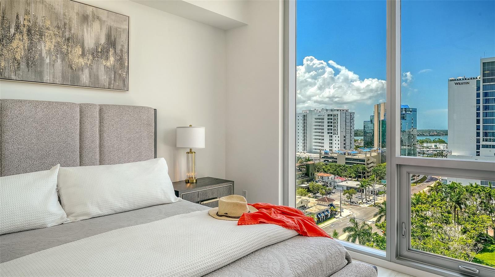 BAYSO SARASOTA - Residential