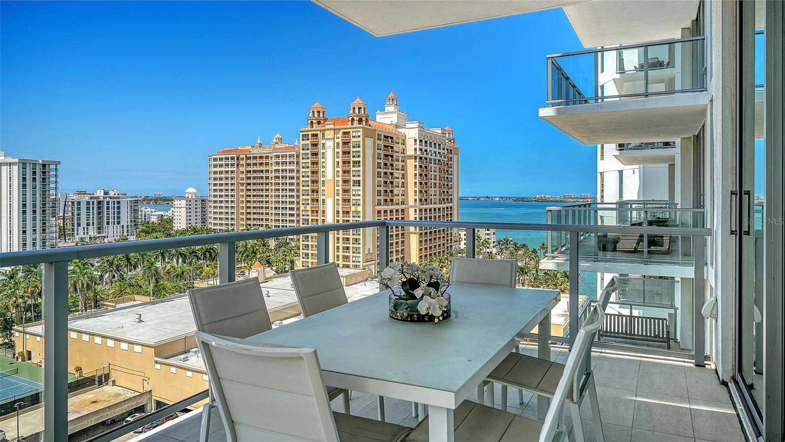 BAYSO SARASOTA - Residential