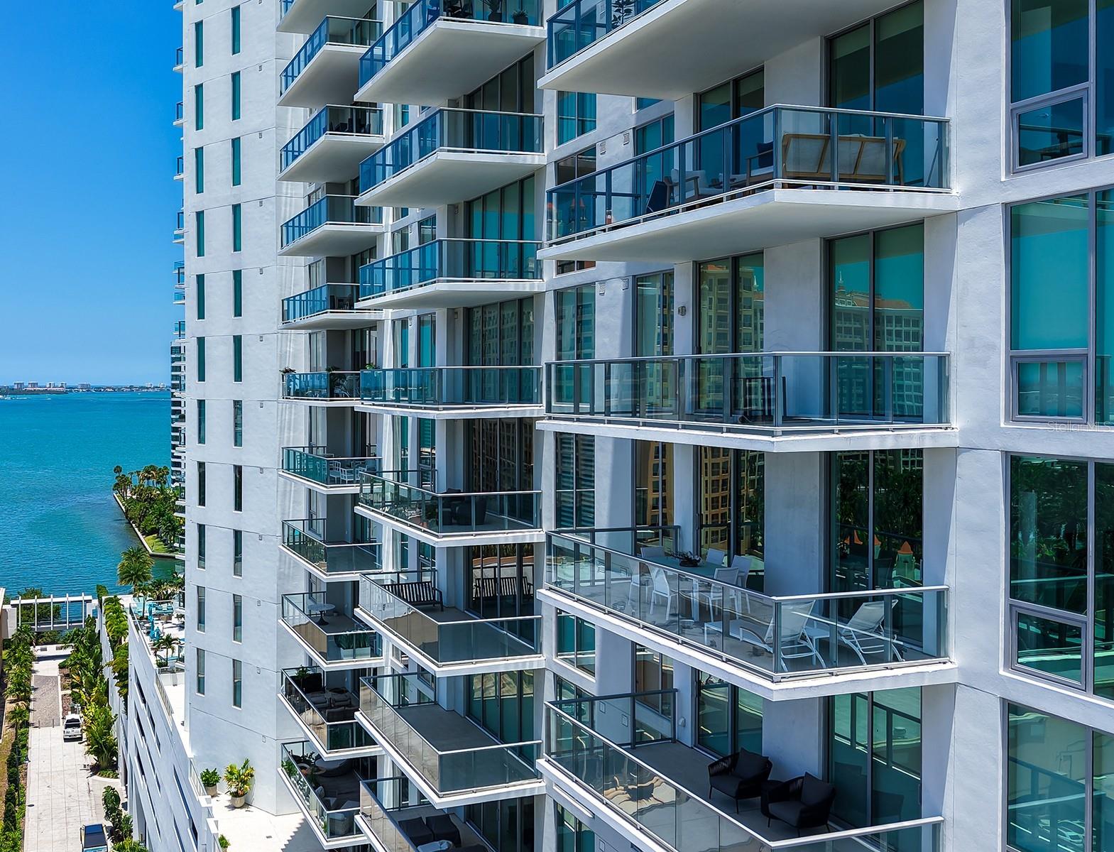 BAYSO SARASOTA - Residential