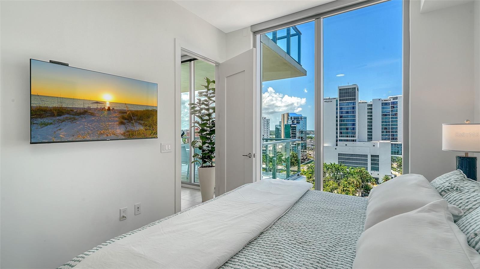 BAYSO SARASOTA - Residential
