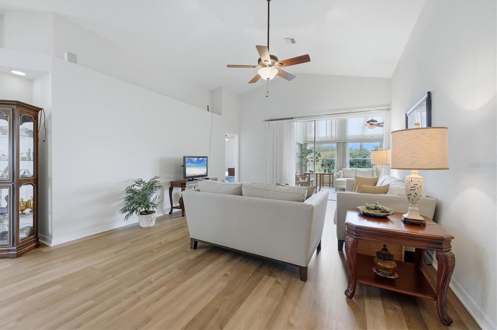 TURNBERRY PLACE - Residential