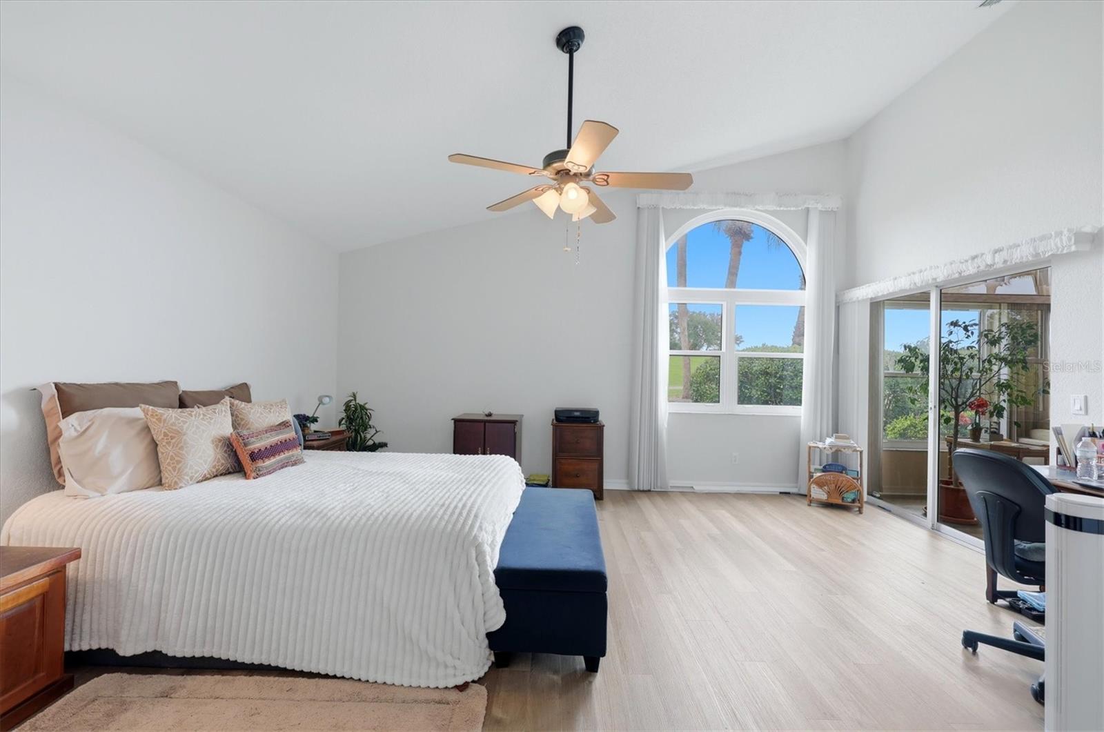 TURNBERRY PLACE - Residential