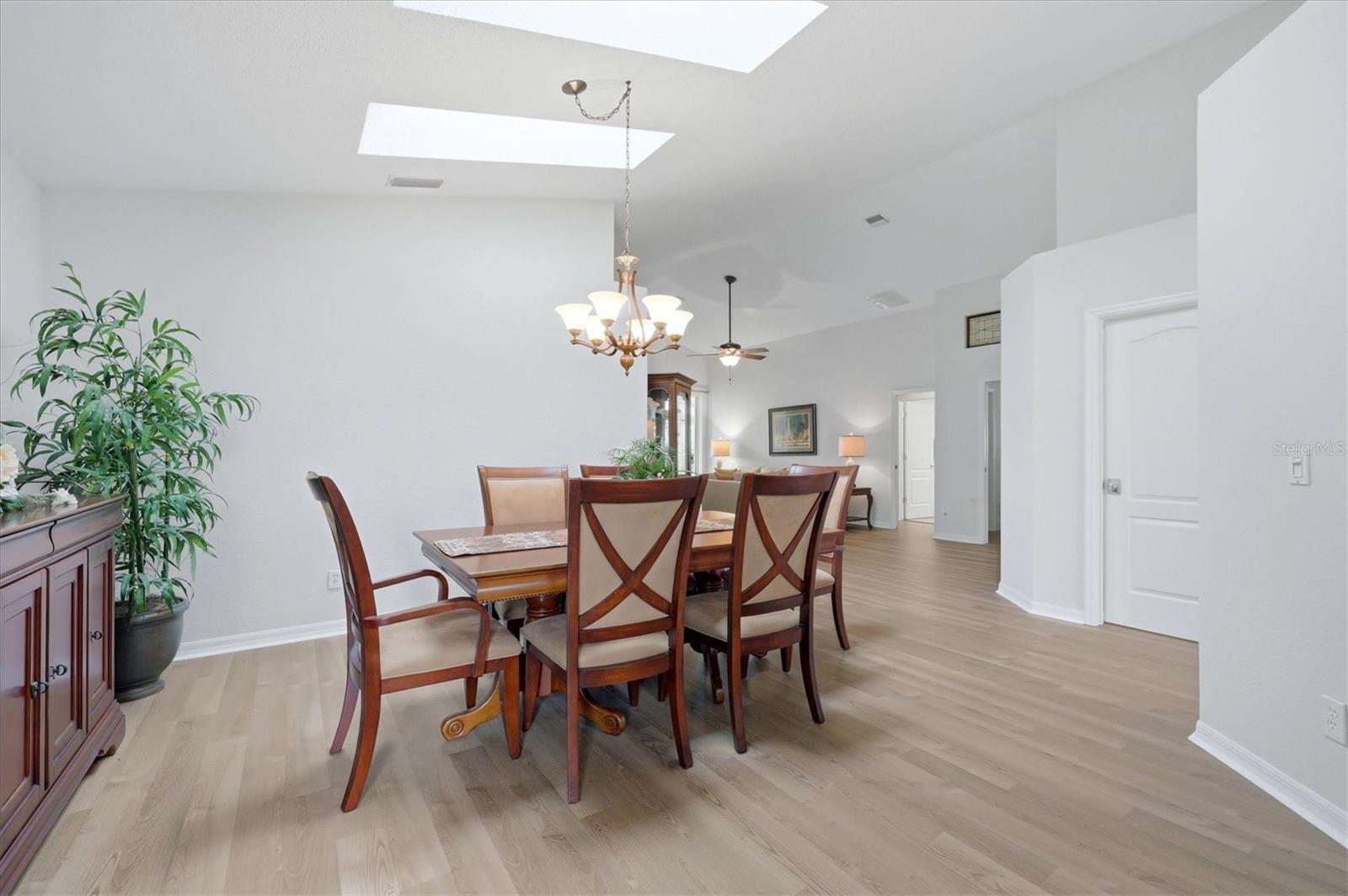 TURNBERRY PLACE - Residential