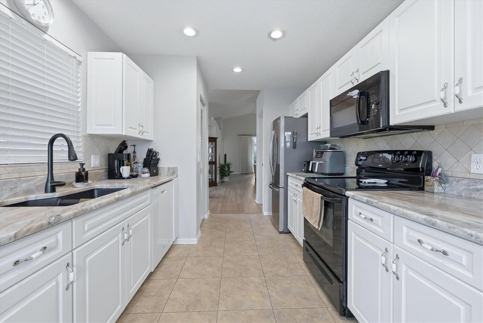 TURNBERRY PLACE - Residential