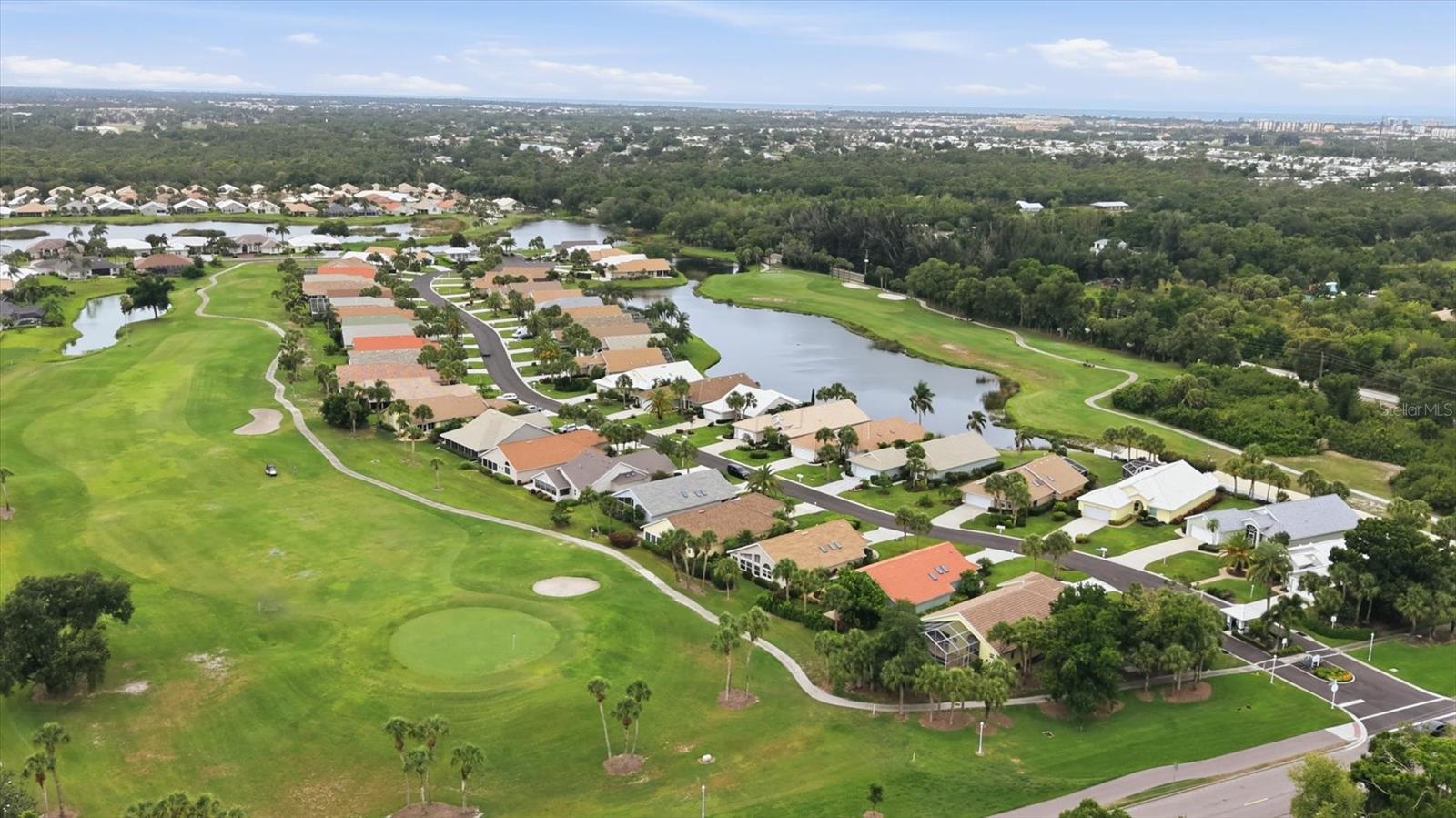 TURNBERRY PLACE - Residential