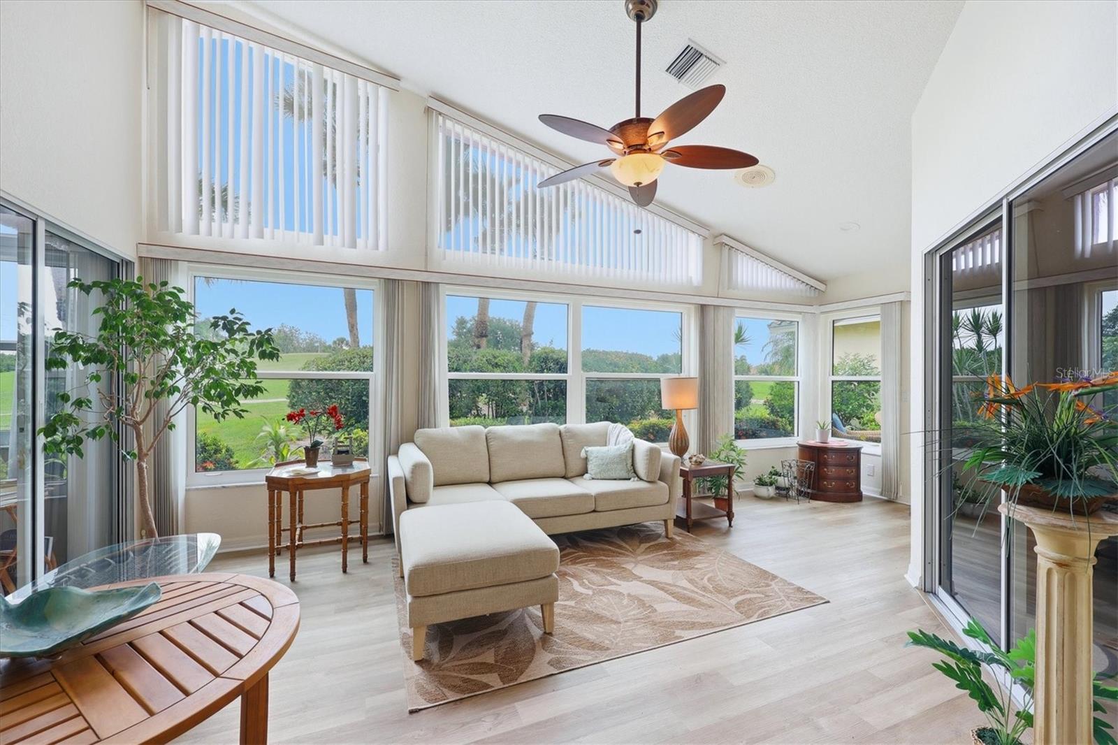 TURNBERRY PLACE - Residential
