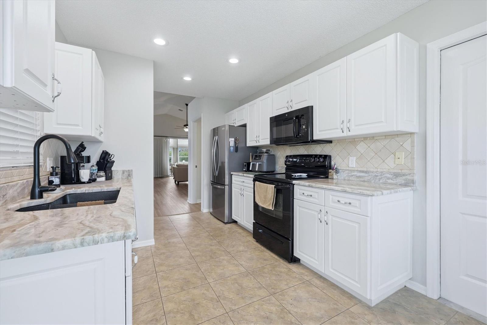 TURNBERRY PLACE - Residential