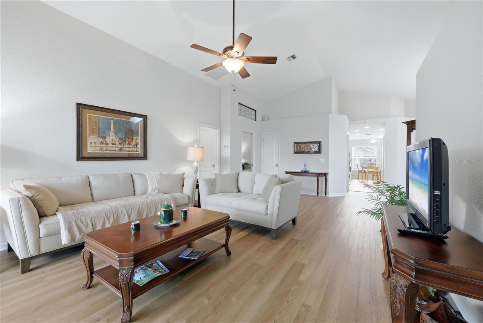 TURNBERRY PLACE - Residential