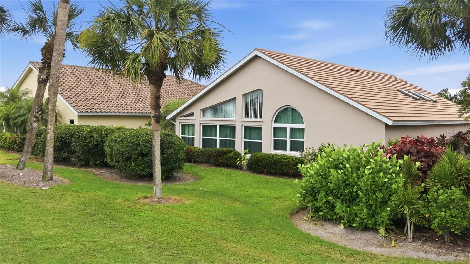TURNBERRY PLACE - Residential