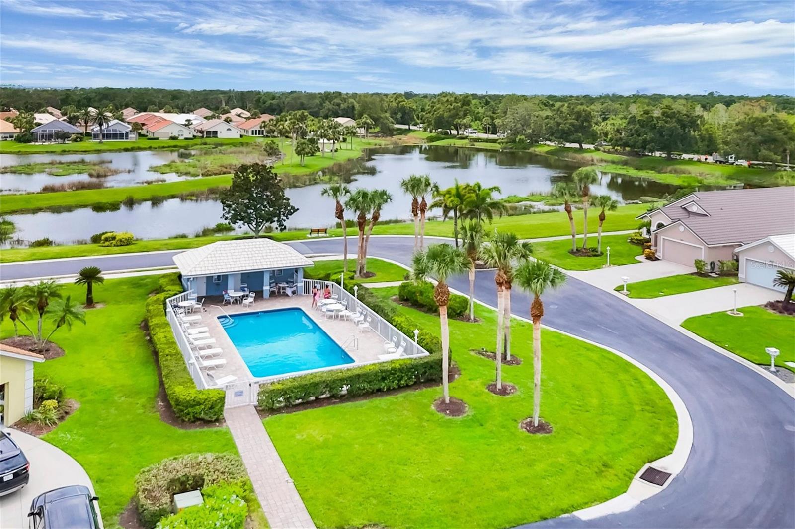 TURNBERRY PLACE - Residential