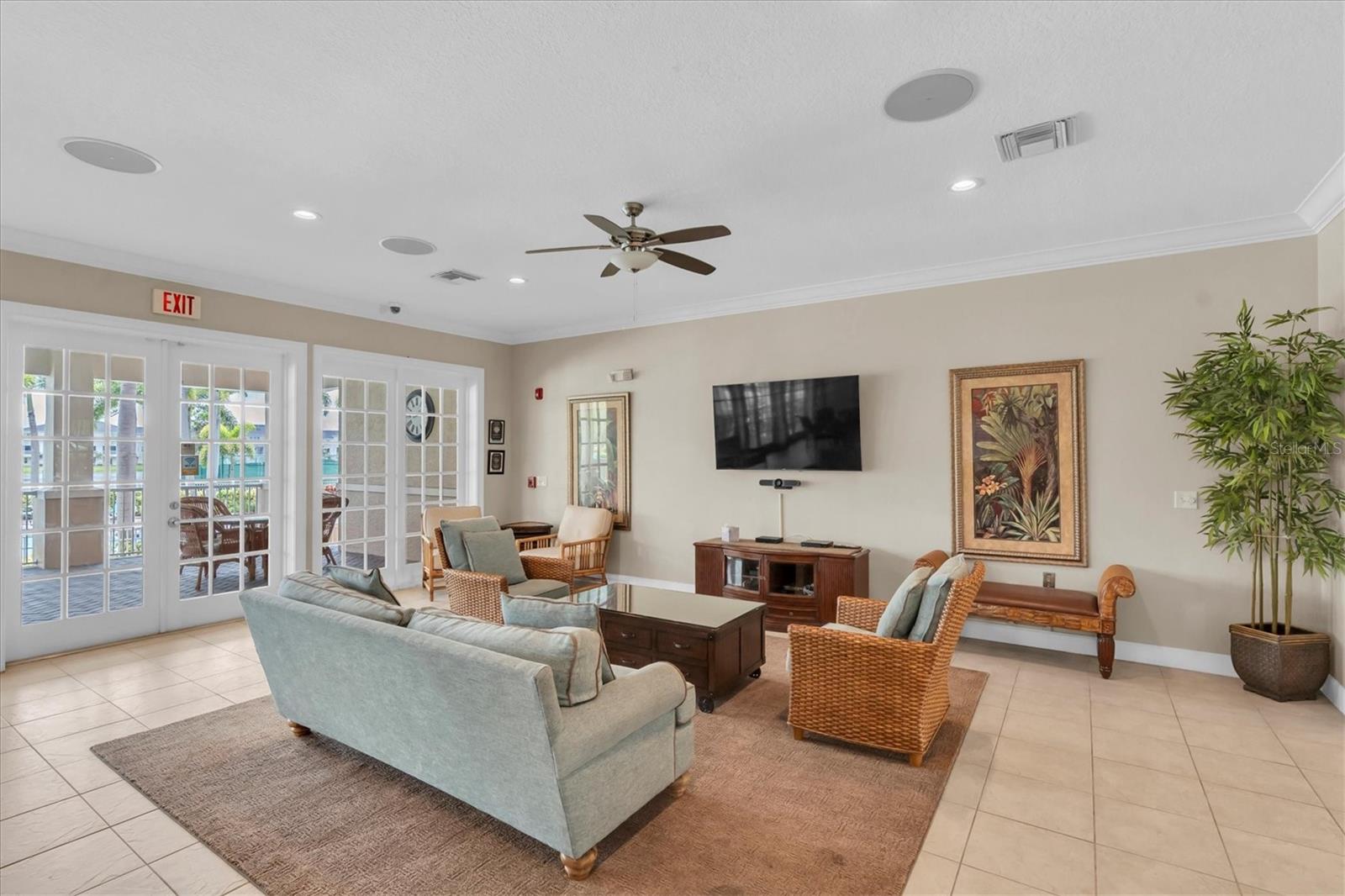 SEMINOLE ISLE CONDO - Residential Lease