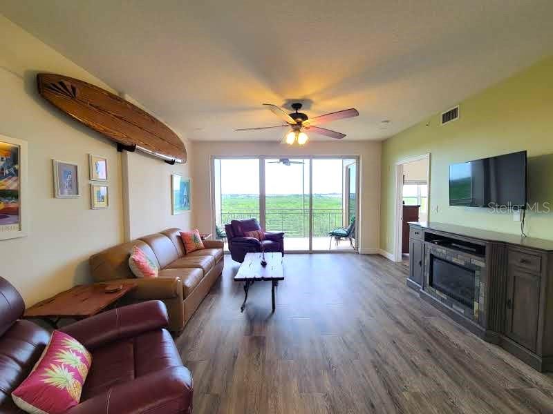 SEMINOLE ISLE CONDO - Residential Lease