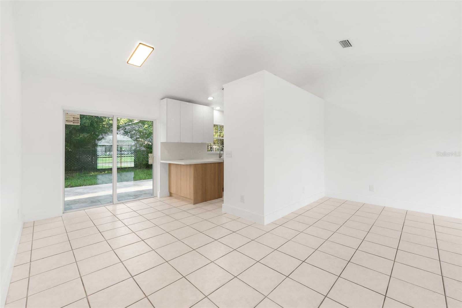 MARION OAKS - Residential