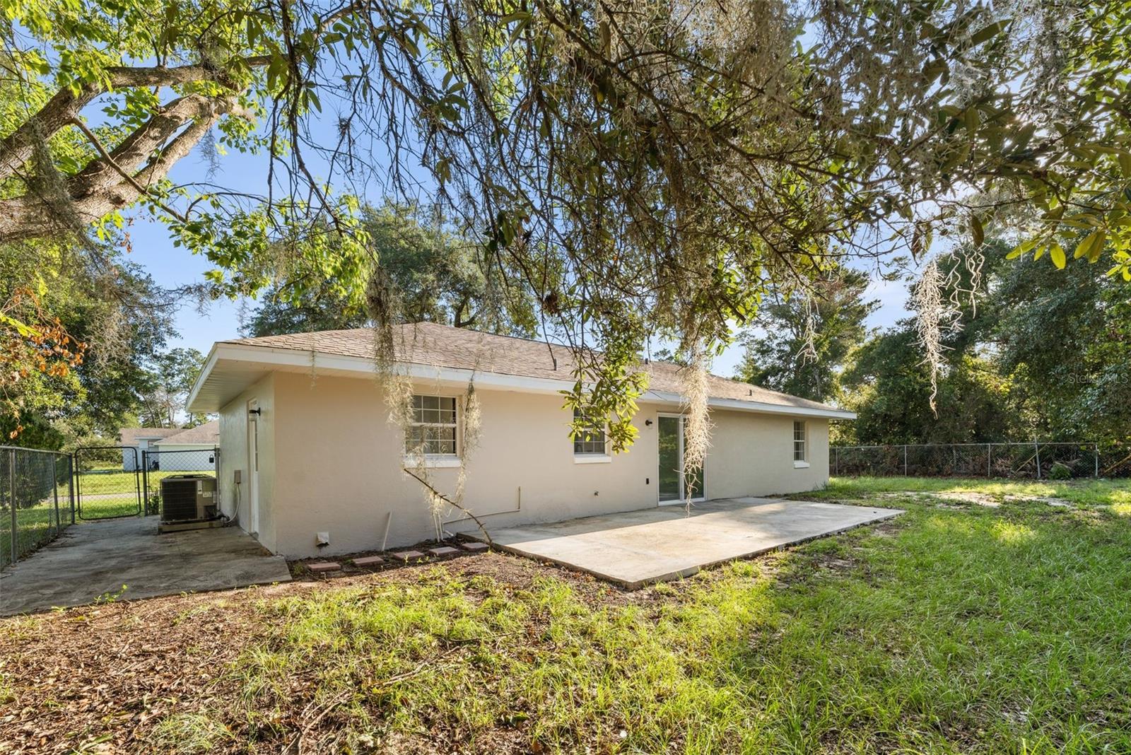 MARION OAKS - Residential
