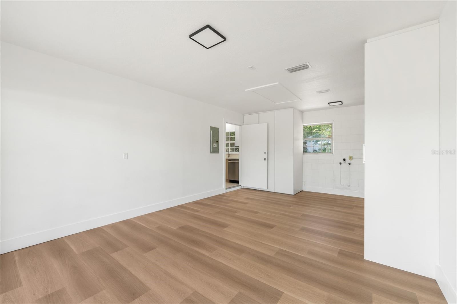 MARION OAKS - Residential
