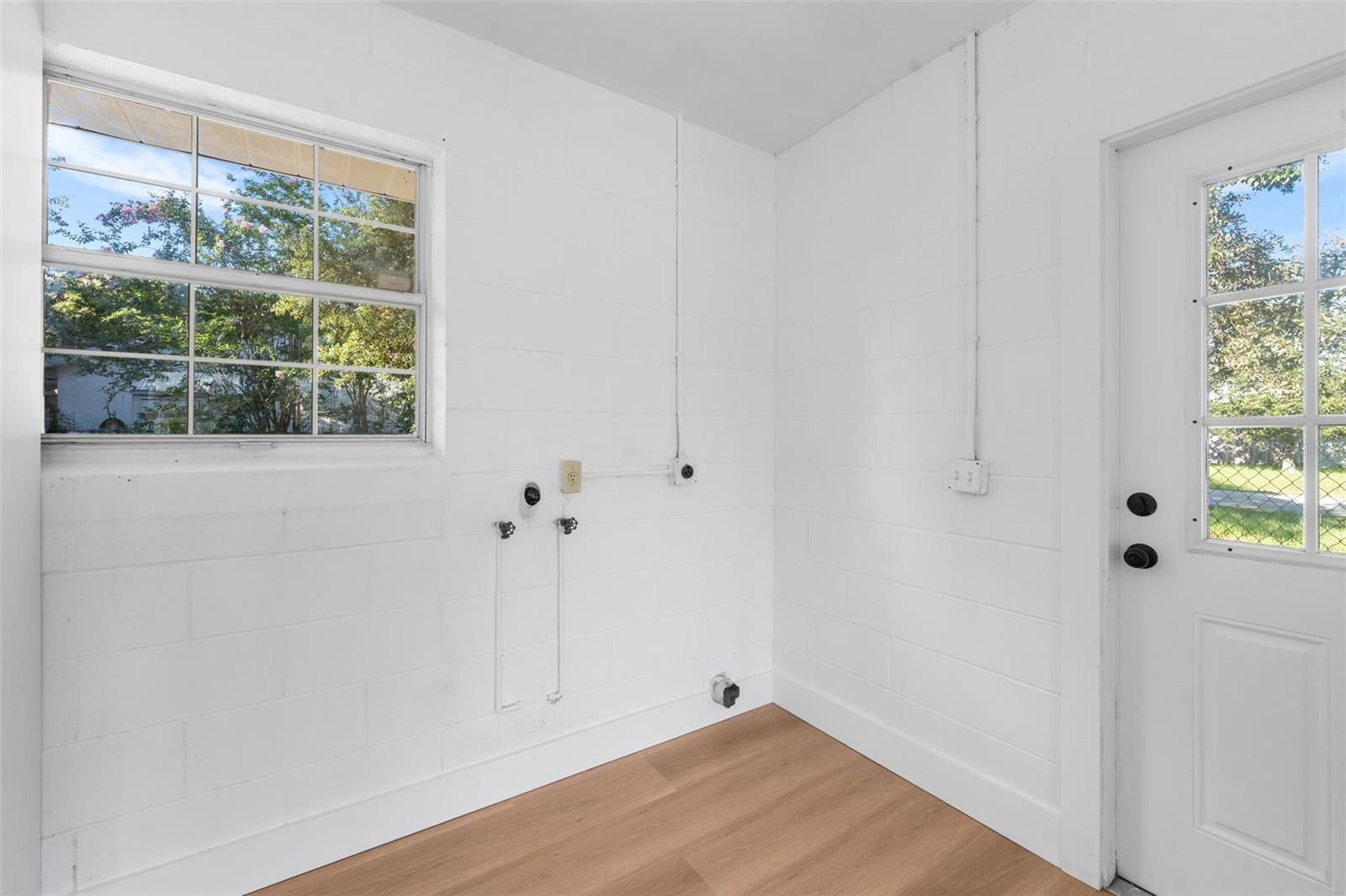 MARION OAKS - Residential