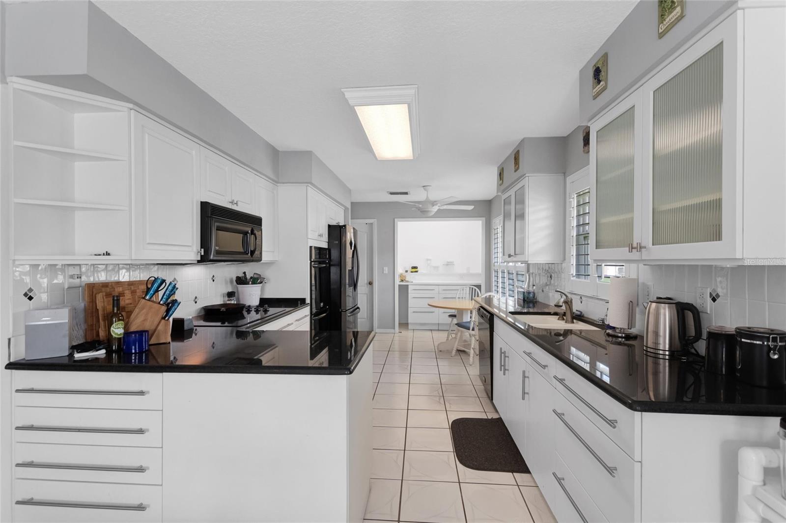 SWEETWATER GOLF & TENNIS CLUB ADD 03 - Residential