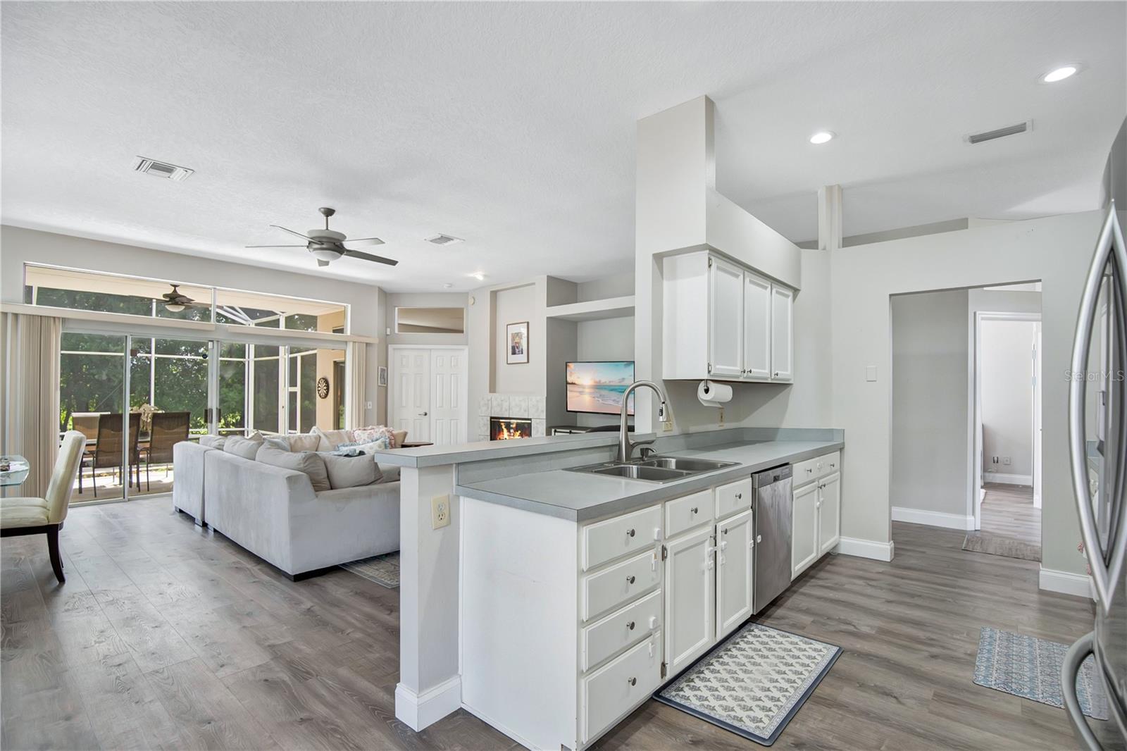 WEKIVA GREEN - Residential
