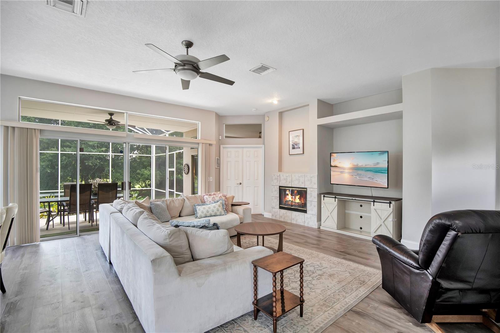 WEKIVA GREEN - Residential