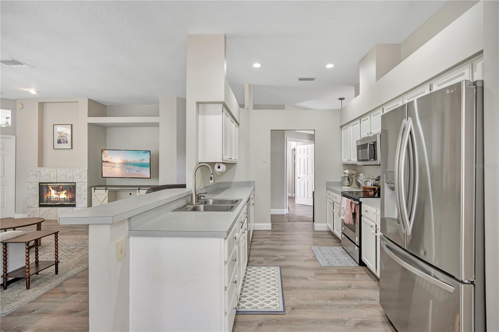 WEKIVA GREEN - Residential