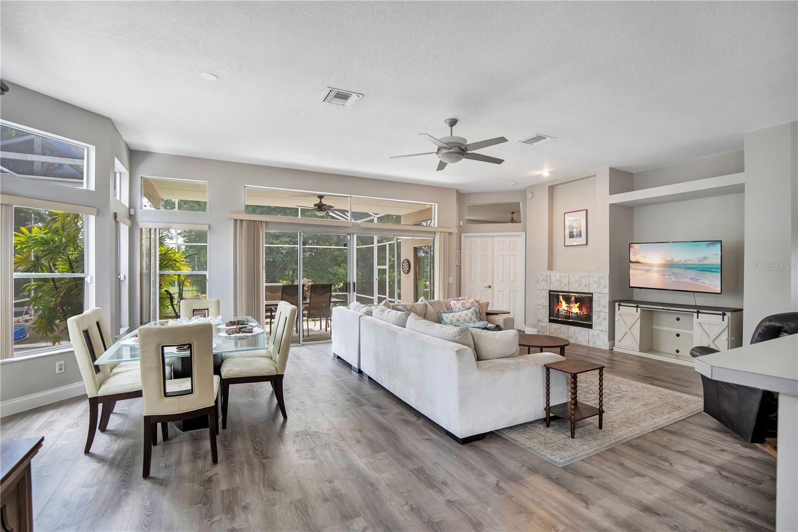 WEKIVA GREEN - Residential