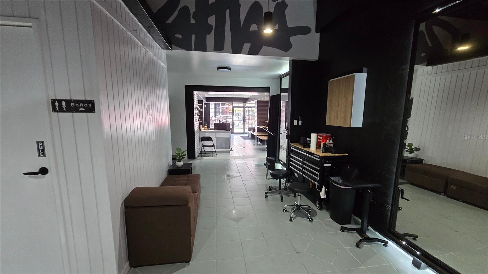 CALLE JOSE DE DIEGO - Commercial Sale