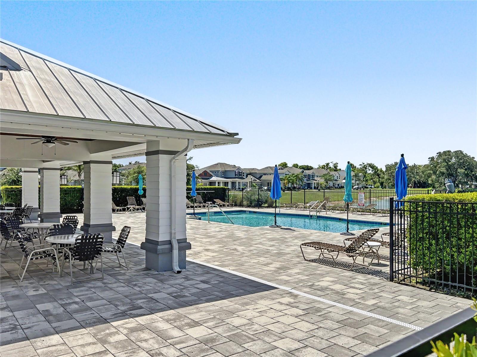 HULL ISLAND/OAKLAND - Residential