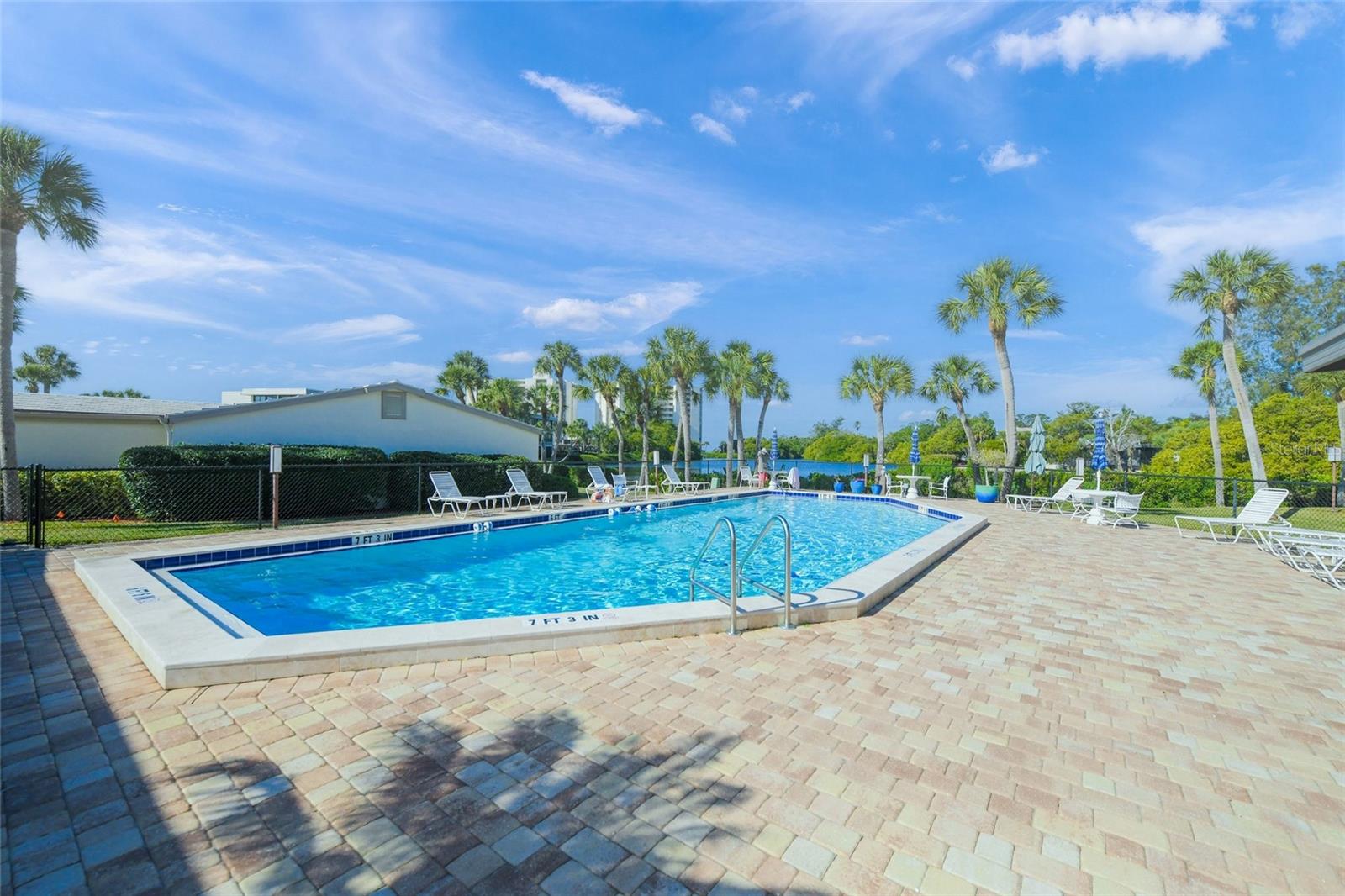 WHISPERING SANDS SEC 3 - Residential