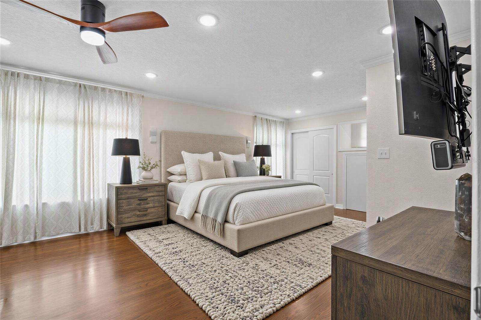 SHORE CREST - Residential