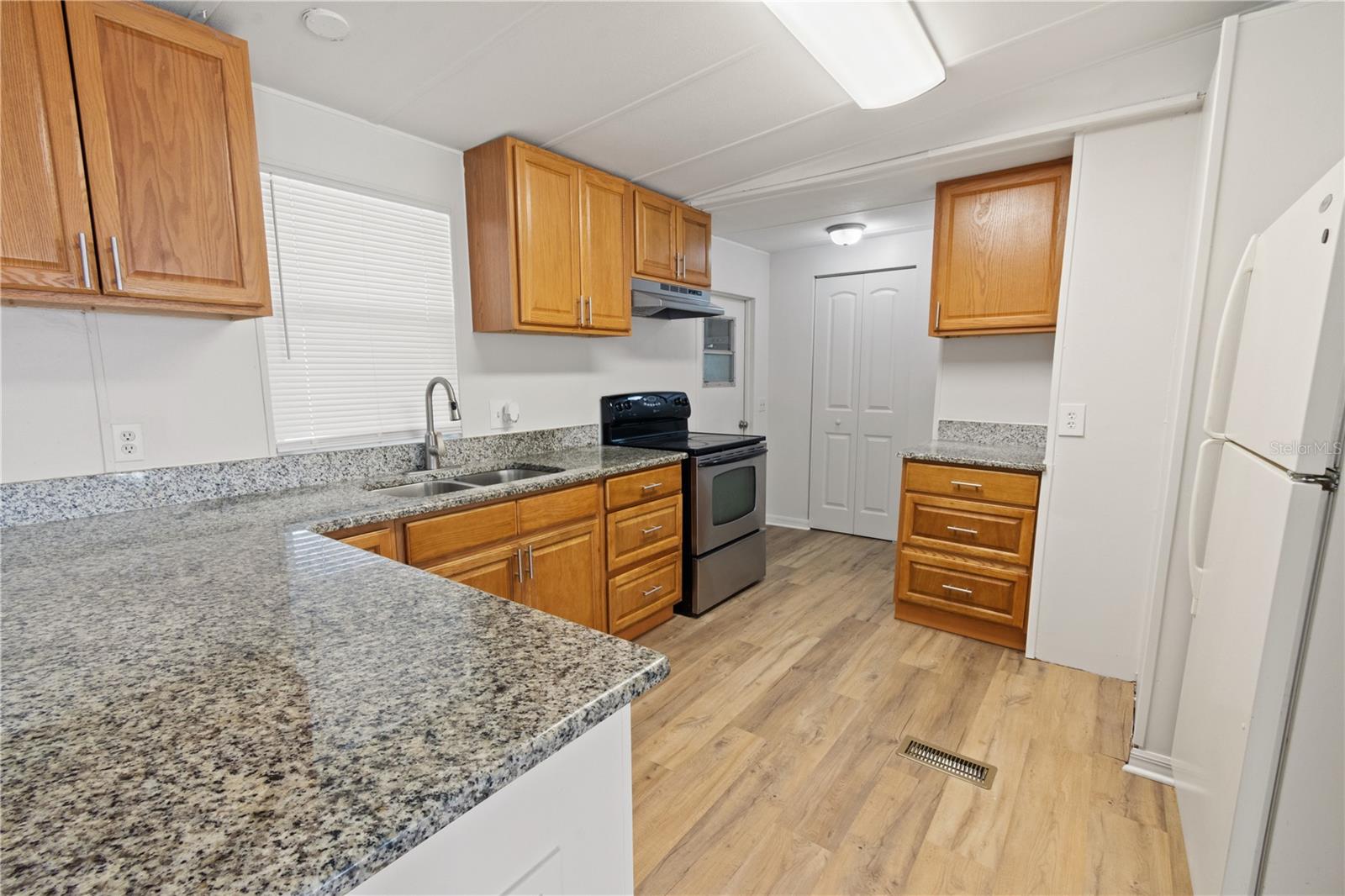 OAK ACRES - Residential