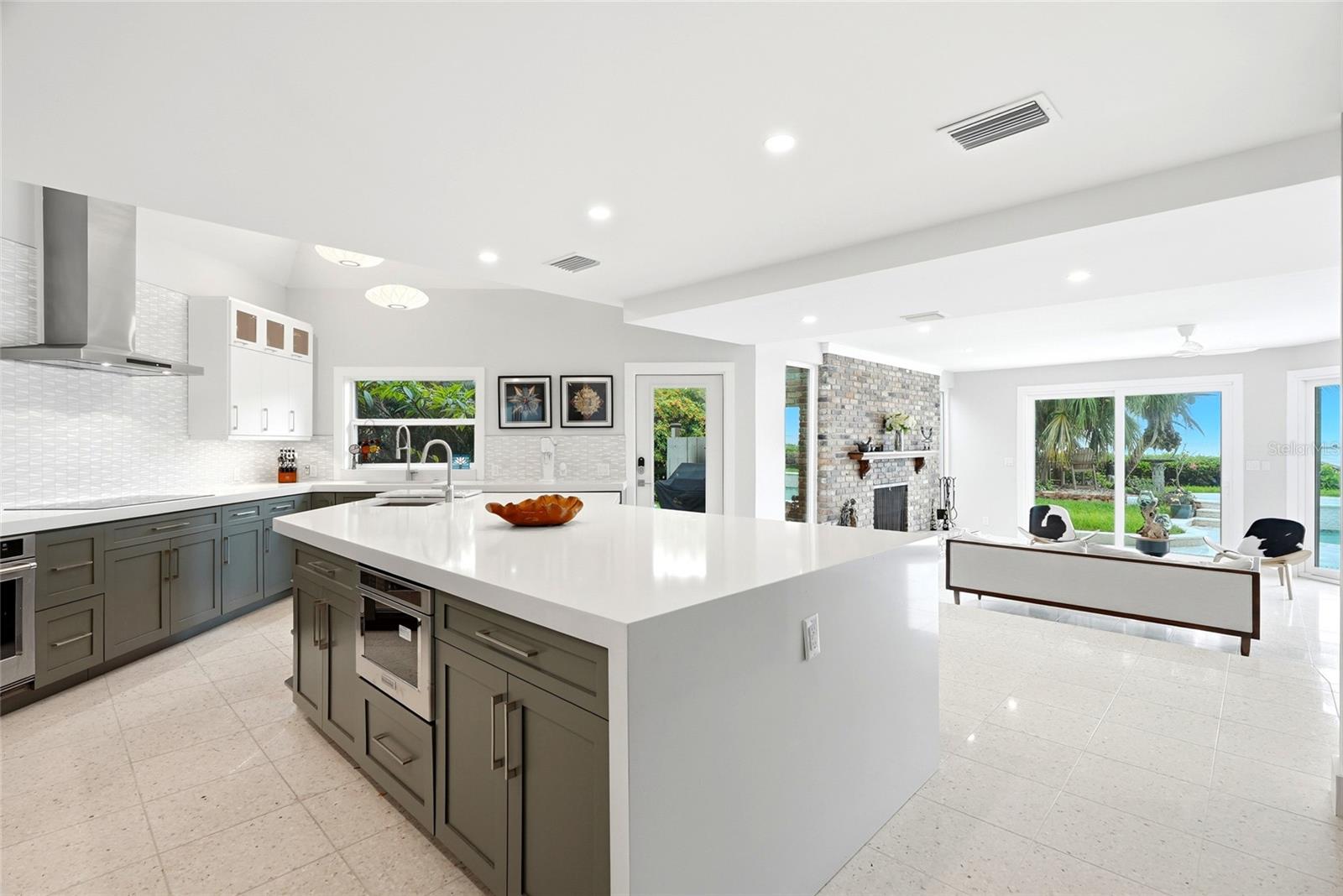 PINELLAS POINT ADD SEC A CANAL SEC - Residential
