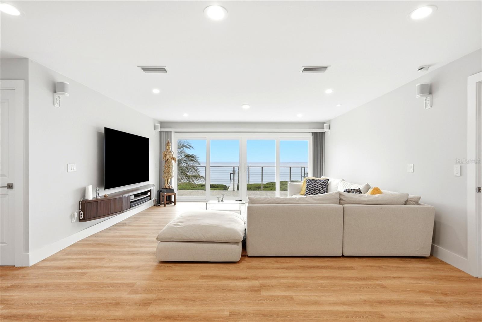 PINELLAS POINT ADD SEC A CANAL SEC - Residential