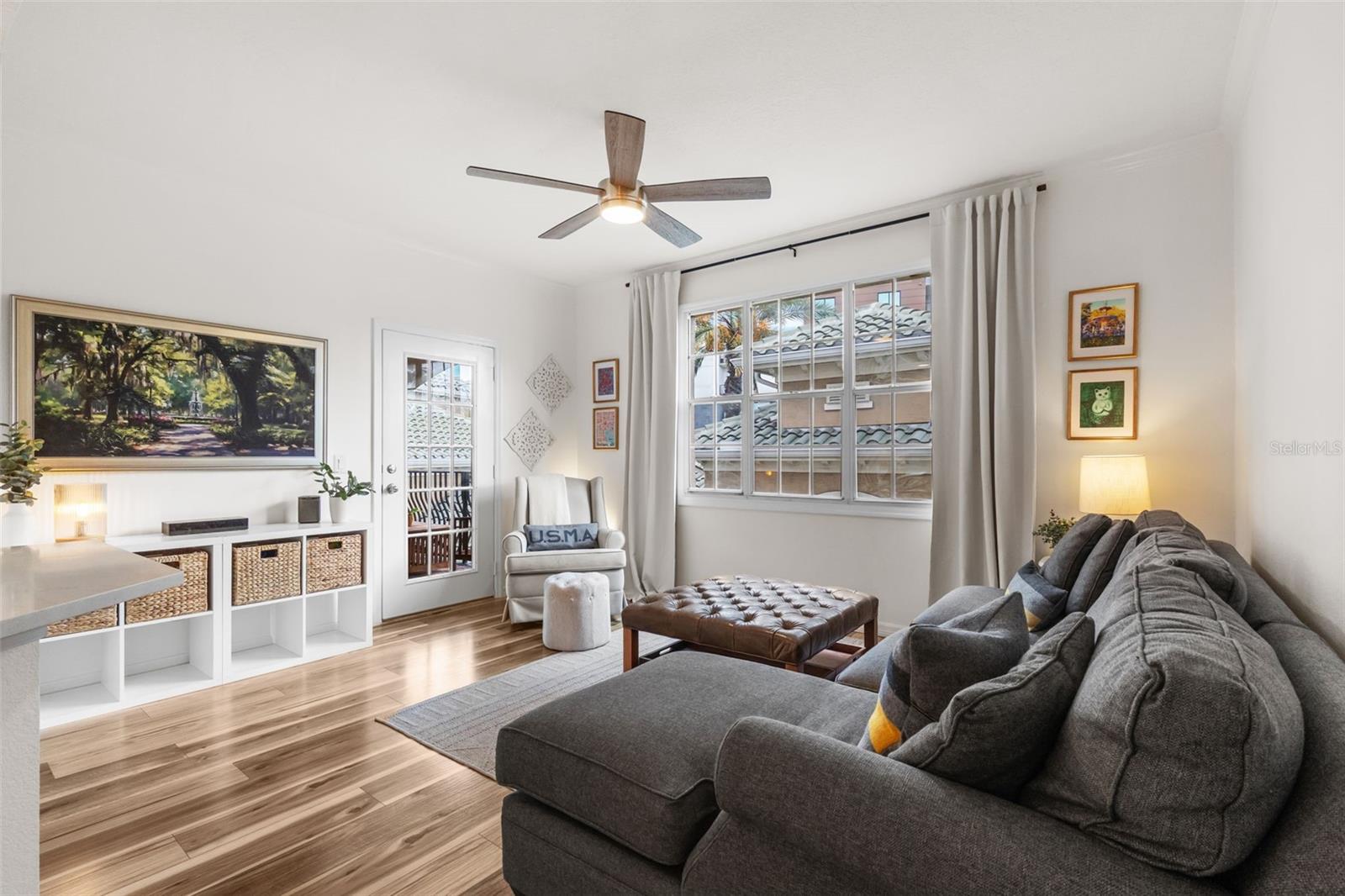HARBOUR PLACE CITY HOMES A CON - Residential