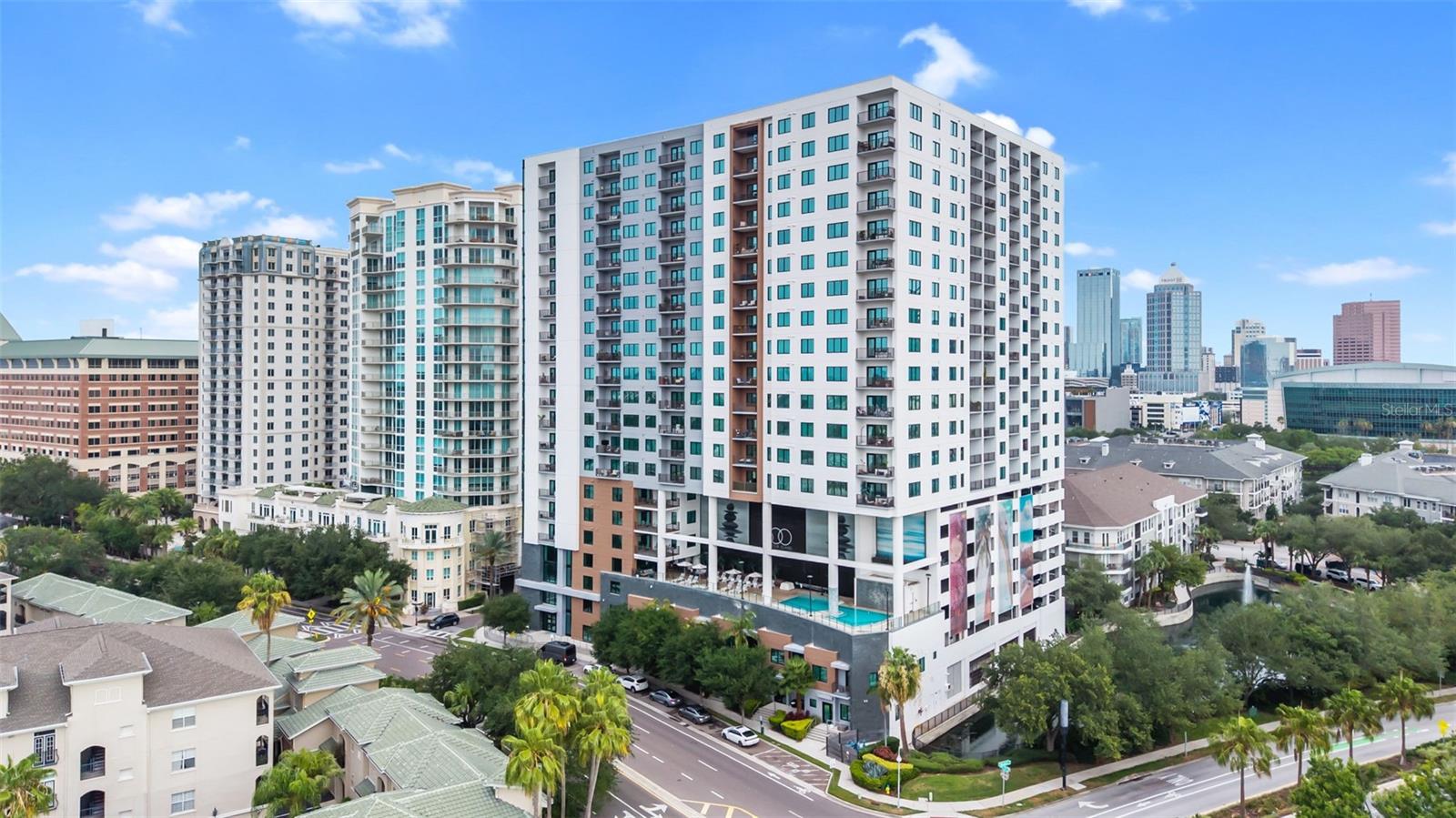 HARBOUR PLACE CITY HOMES A CON - Residential