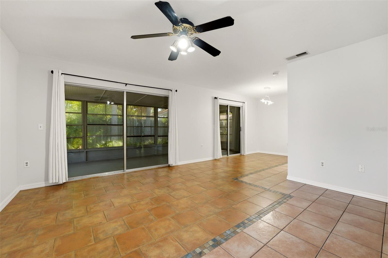 ROYAL PALM VILLAS - Residential