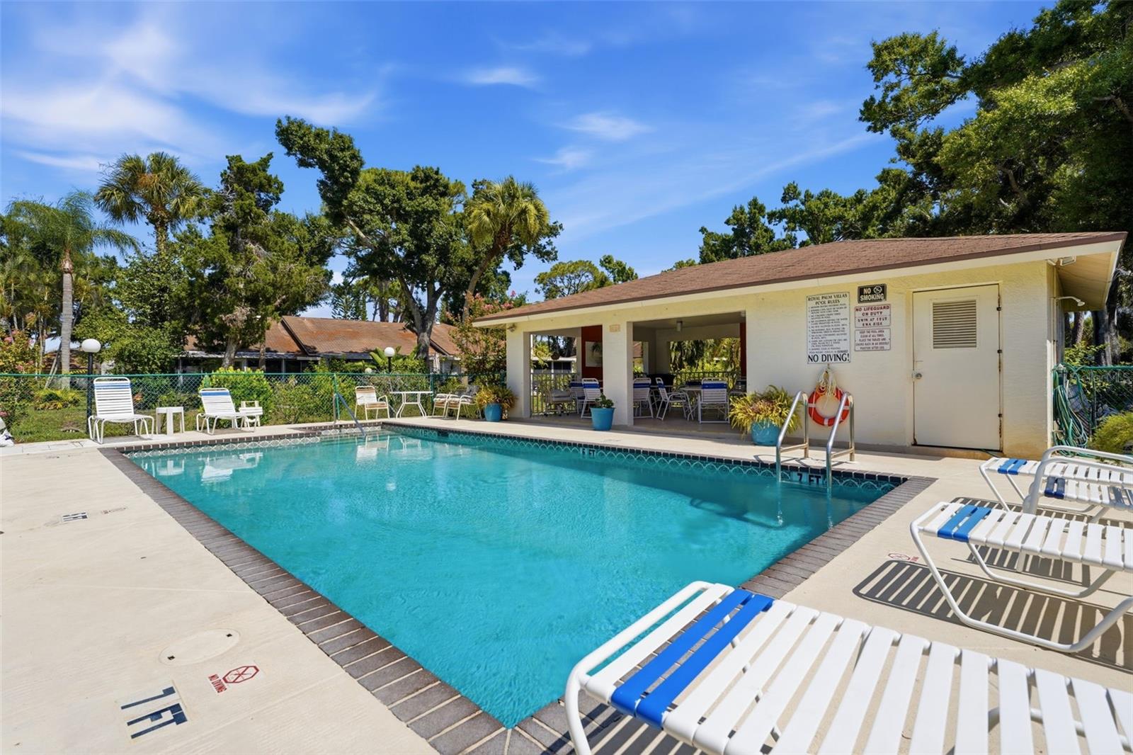 ROYAL PALM VILLAS - Residential
