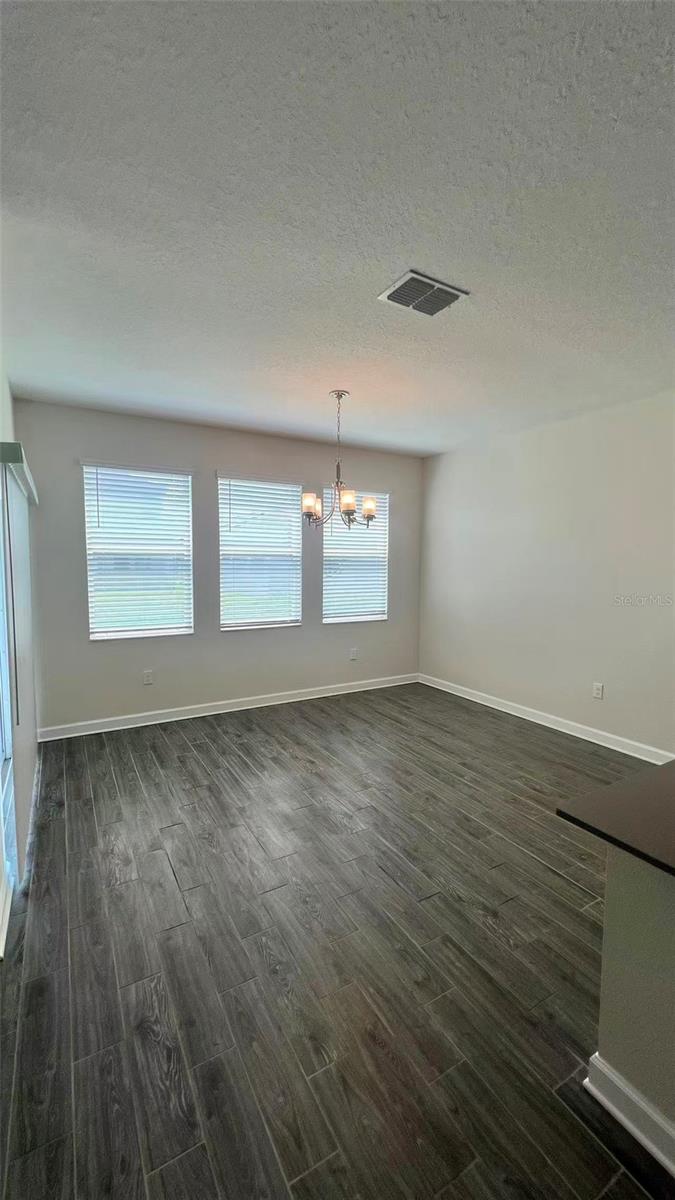 STOREY LAKE PH I-3B - Residential Lease