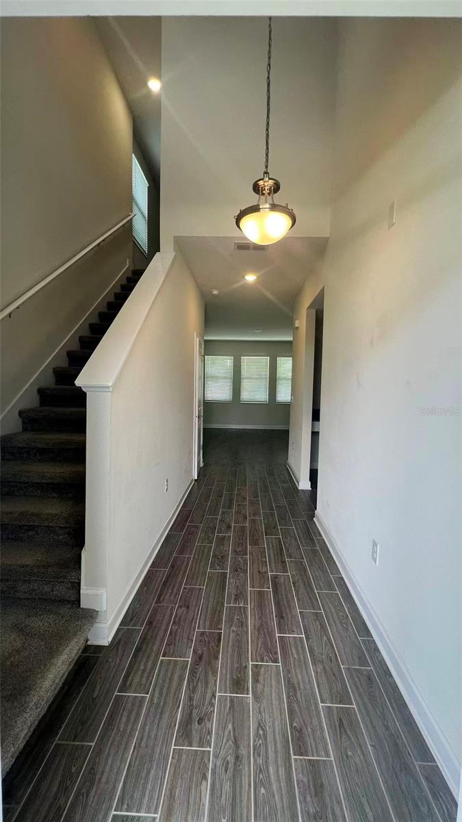 STOREY LAKE PH I-3B - Residential Lease