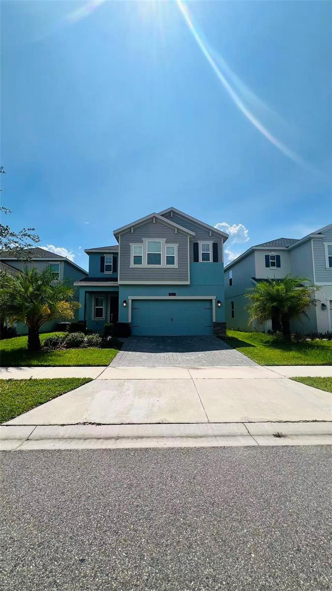 STOREY LAKE PH I-3B - Residential Lease