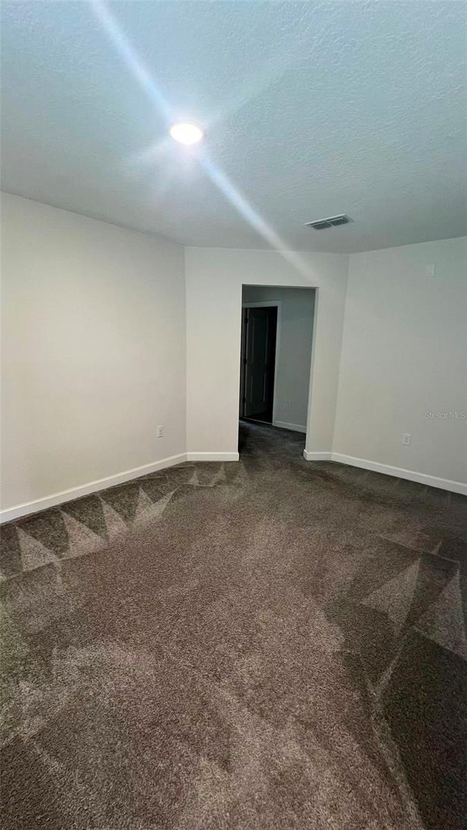 STOREY LAKE PH I-3B - Residential Lease