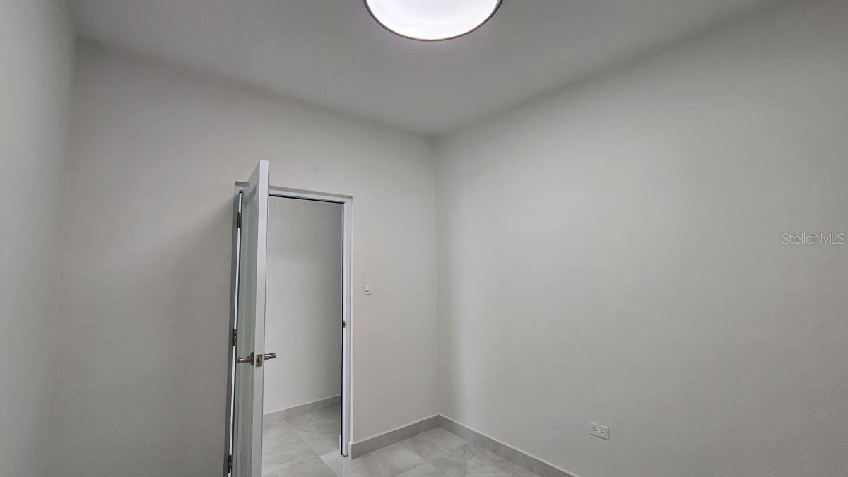 ST JUST - Commercial Lease