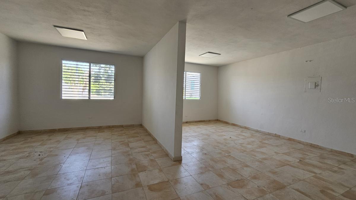 ST JUST - Commercial Lease